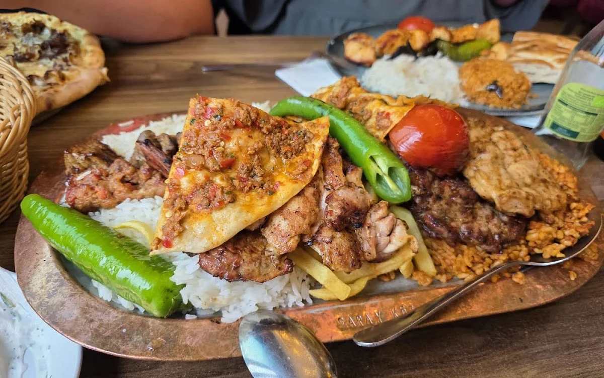 Saray Köz – Essen und Trinken in Hamburg