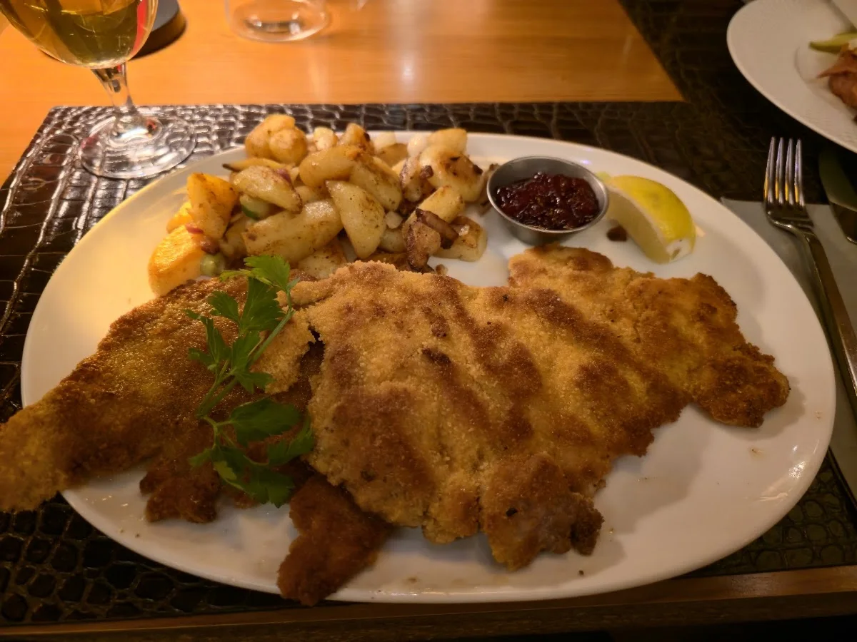 Old Commercial Room – Essen und Trinken in Hamburg