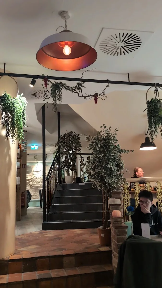 Honghong Noodles Restaurant – Chinesisches Restaurant in München, Bayern
