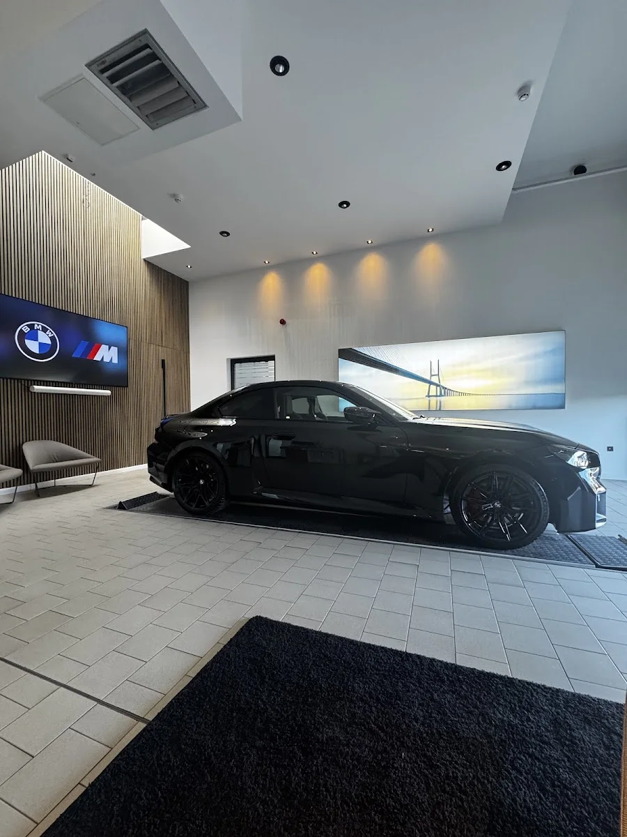 BMW | MINI Autohaus EHRL in Potsdam – Besucherfoto von Julian G. in Potsdam, Brandenburg