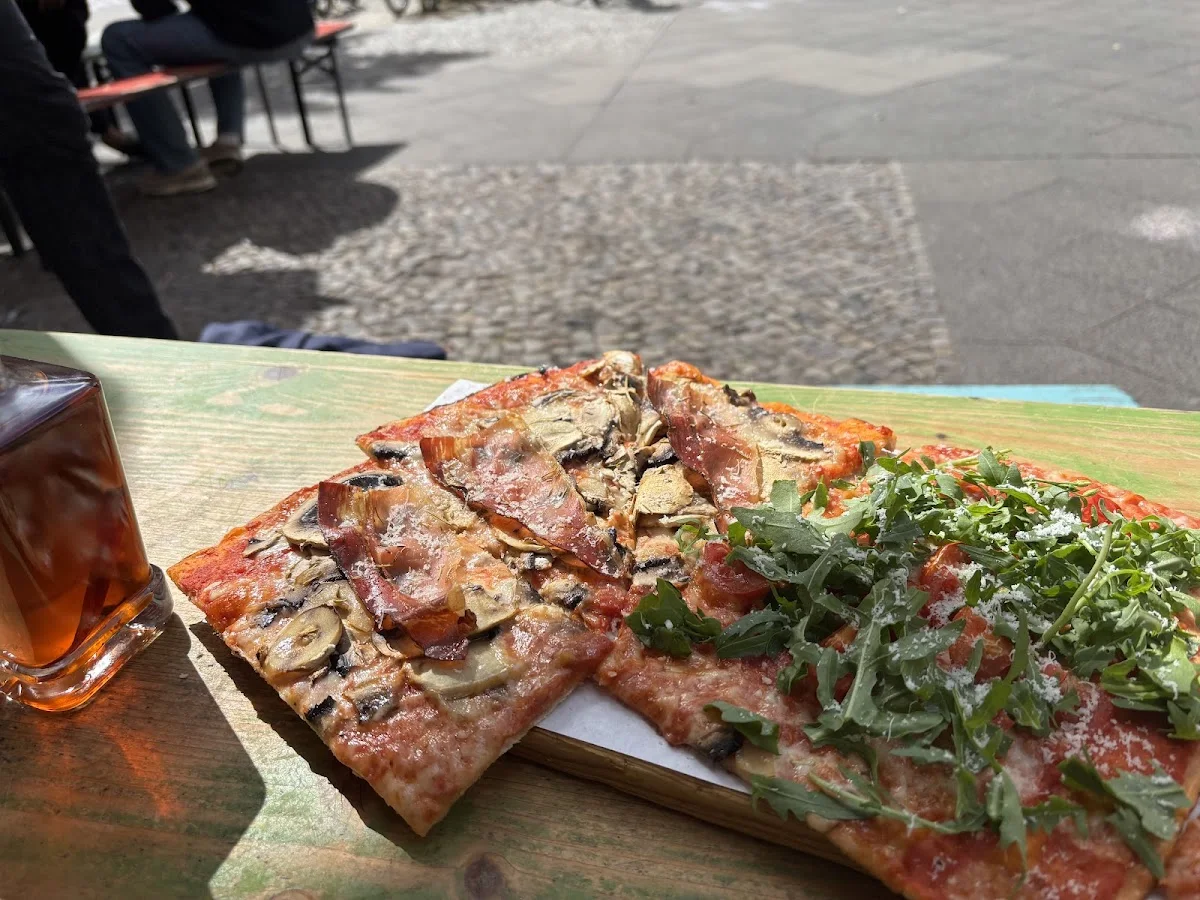 LOLA Pizzaiola – Fladenbrot in Berlin