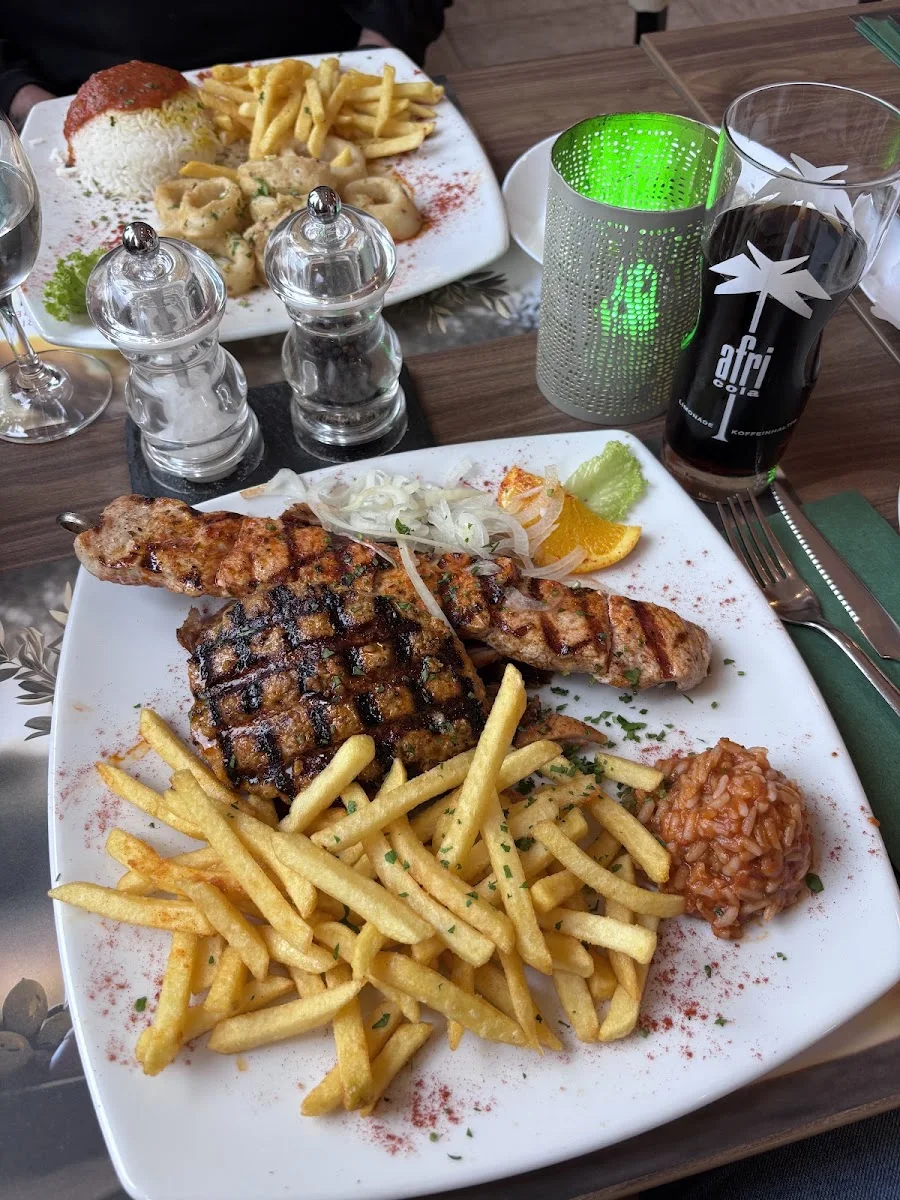 Griechisches Restaurant Olympia – Pommes frites in Menden, Nordrhein-Westfalen