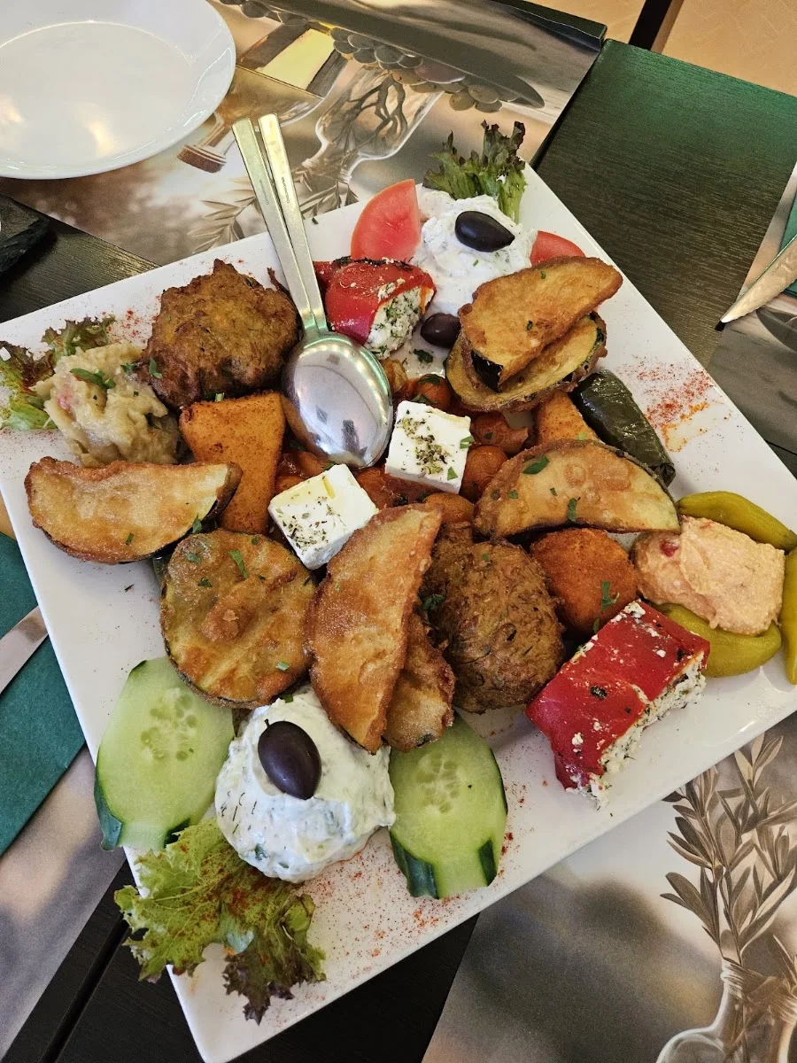 Griechisches Restaurant Olympia – Besucherfoto: CMH 983 in Menden, Nordrhein-Westfalen