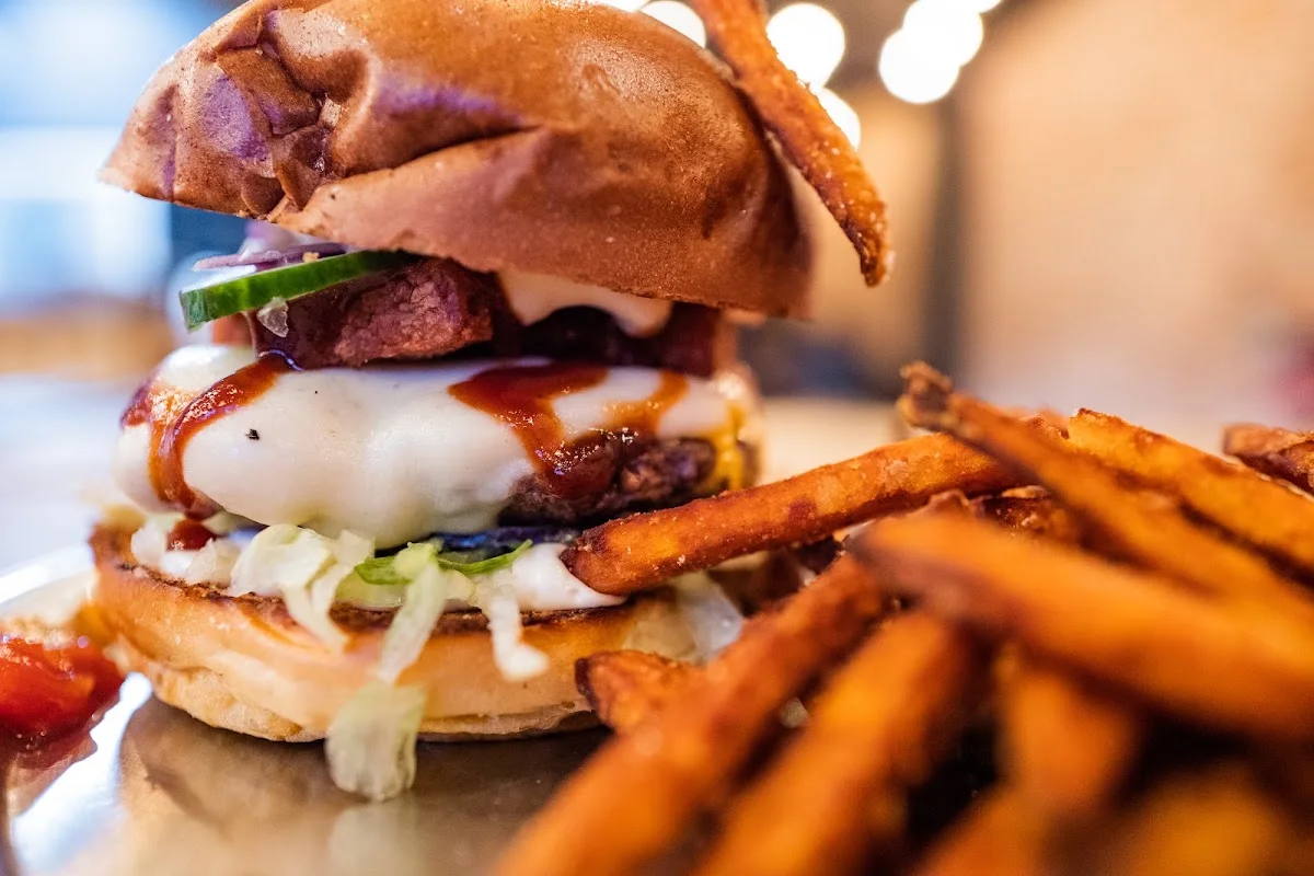 Burger Heroes Reeperbahn – Essen und Trinken in Hamburg