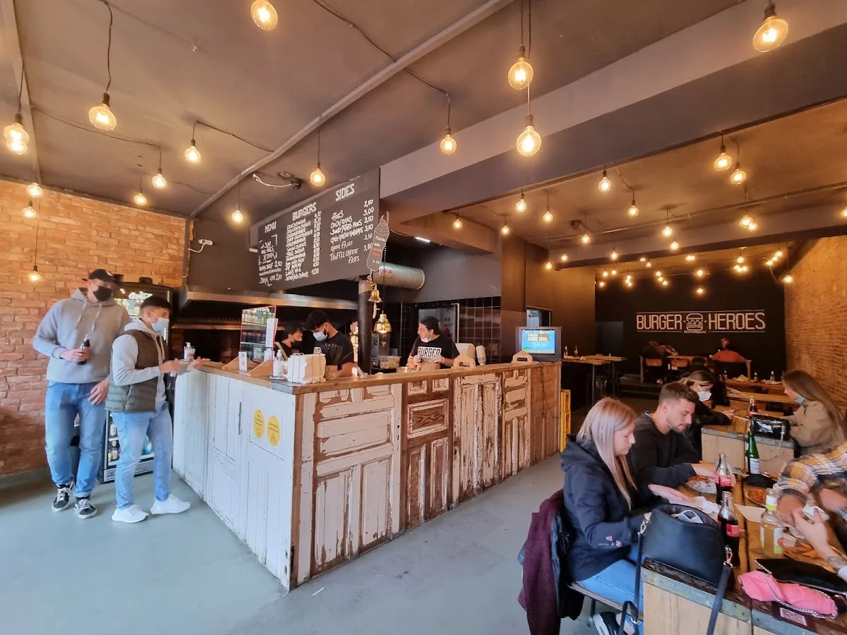 Burger Heroes Reeperbahn – Atmosphäre in Hamburg