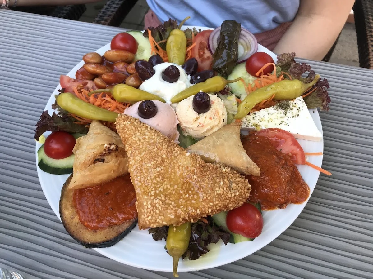 Restaurant Irodion - Ihr Grieche in Schöneiche bei Berlin – Antipasto in Schöneiche bei Berlin, Brandenburg
