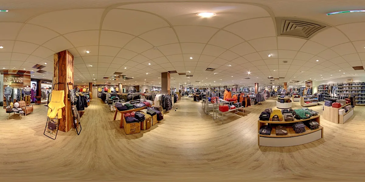 WERRELMANN Modehaus – Street View & 360°-Fotos in Cloppenburg, Niedersachsen