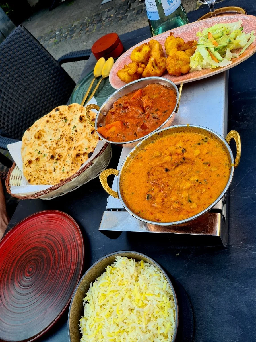 Indisches Restaurant Mogul – Chicken tikka masala in Bonn, Nordrhein-Westfalen