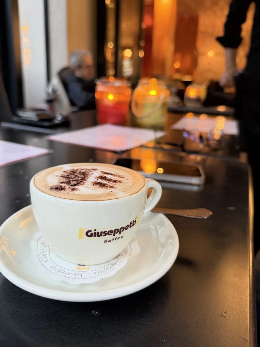 Indian Restaurant Rasas – Cappuccino in Berlin