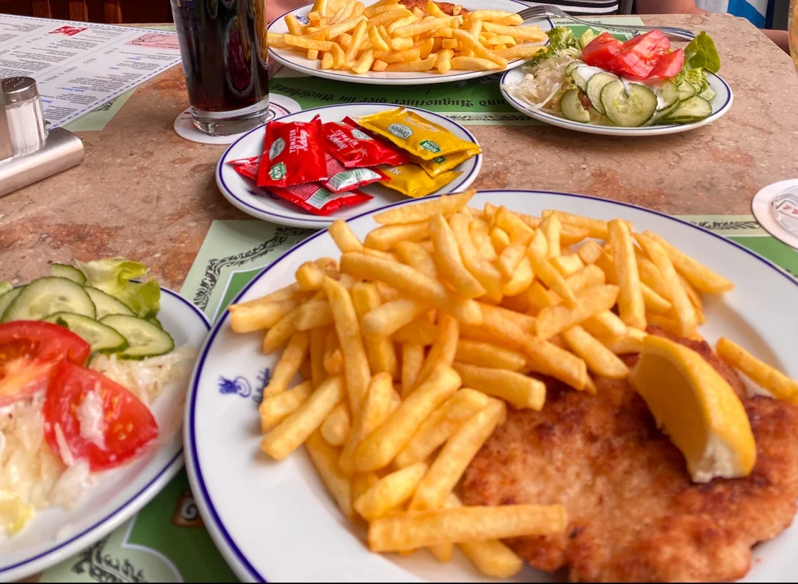 Schelling-Salon – Essen und Trinken in München, Bayern
