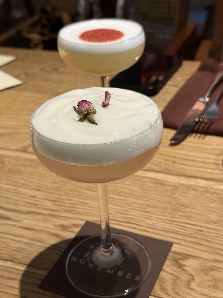 NOVEMBER Brasserie – Pisco Sour in Berlin