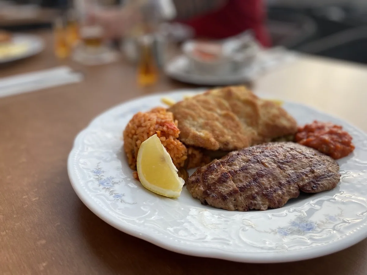 Opatija Restaurant – Vom Inhaber in Lüneburg, Niedersachsen