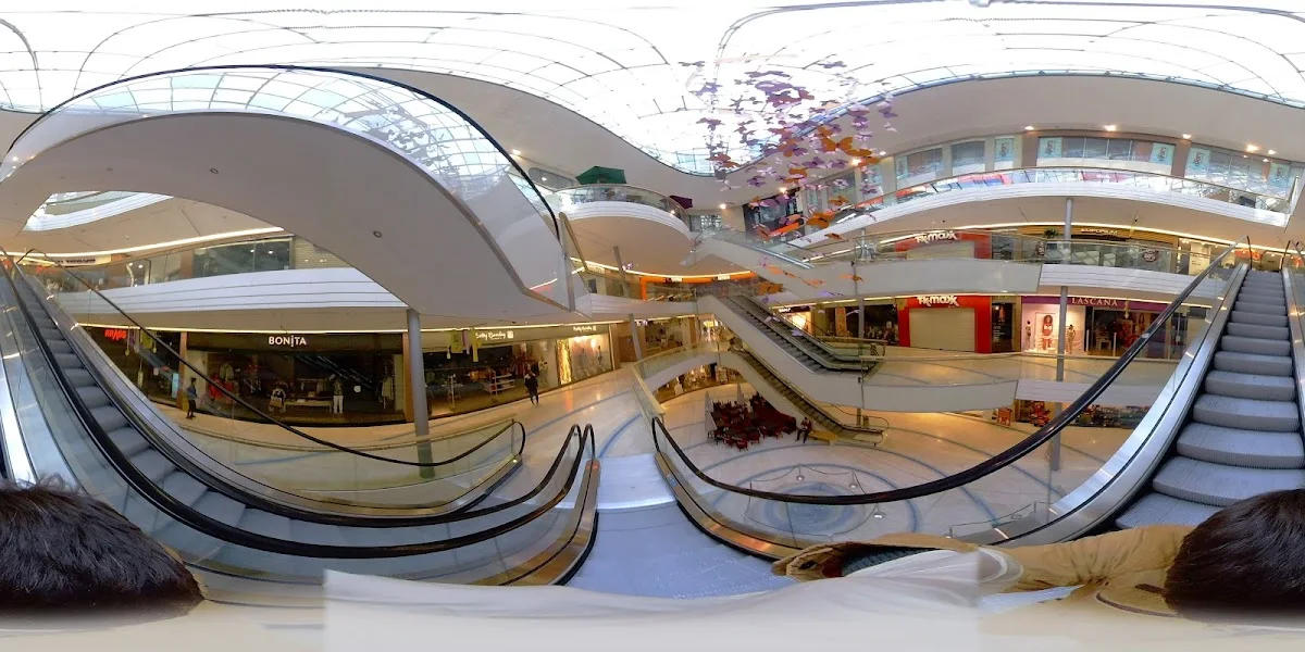 LuisenForum – Street View & 360°-Fotos in Wiesbaden, Hessen