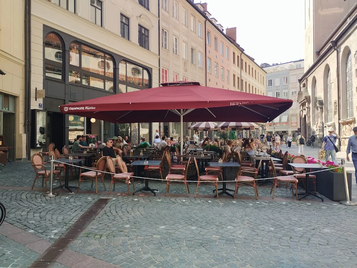 Bernis Nudelbrett – Pizzeria in München, Bayern