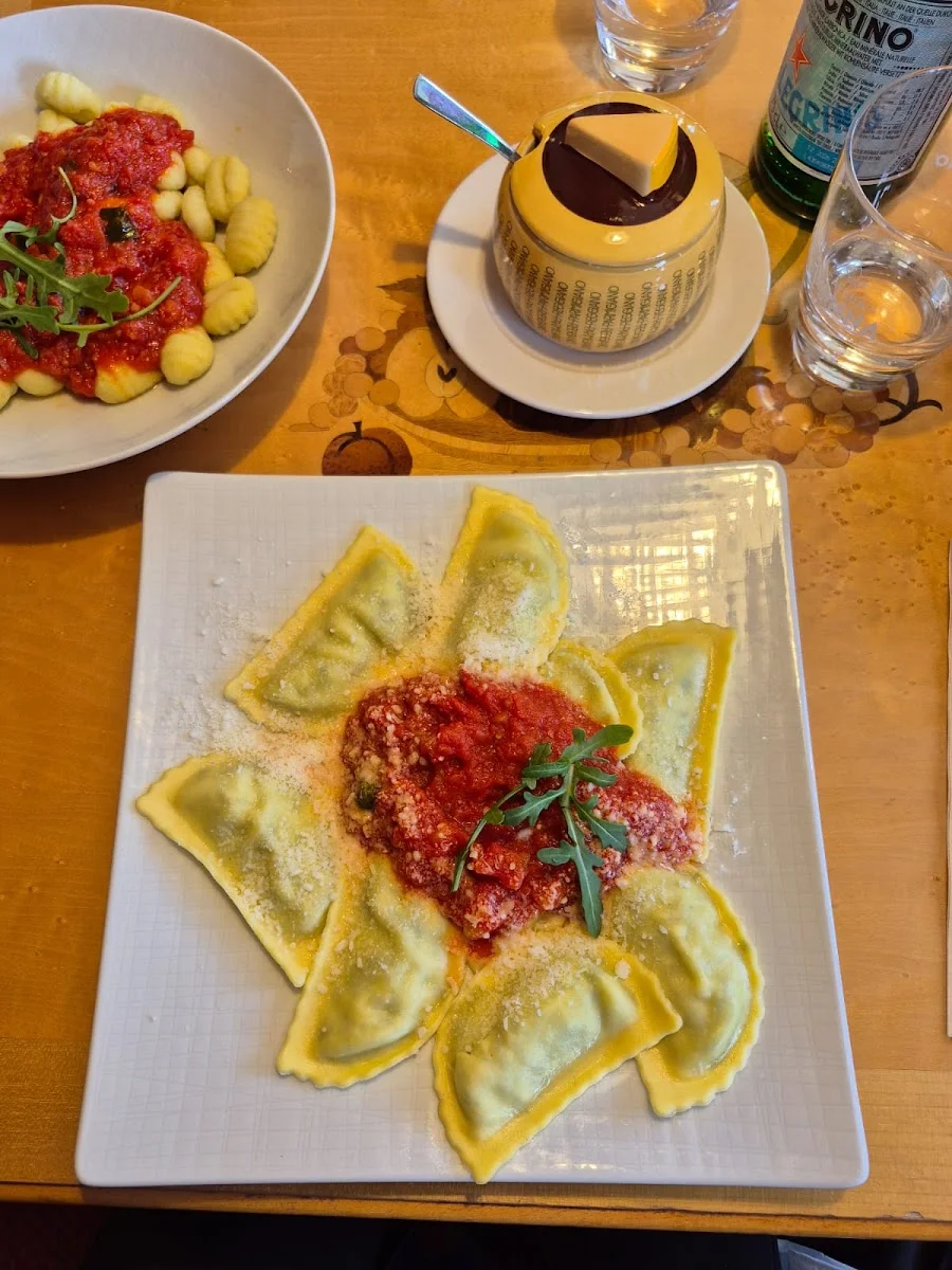 Bernis Nudelbrett – Ravioli in München, Bayern