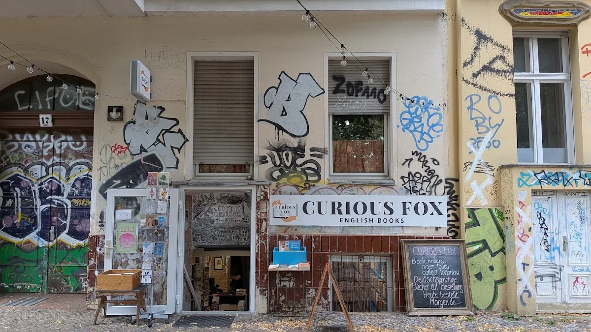 Curious Fox – Tümü in Berlin