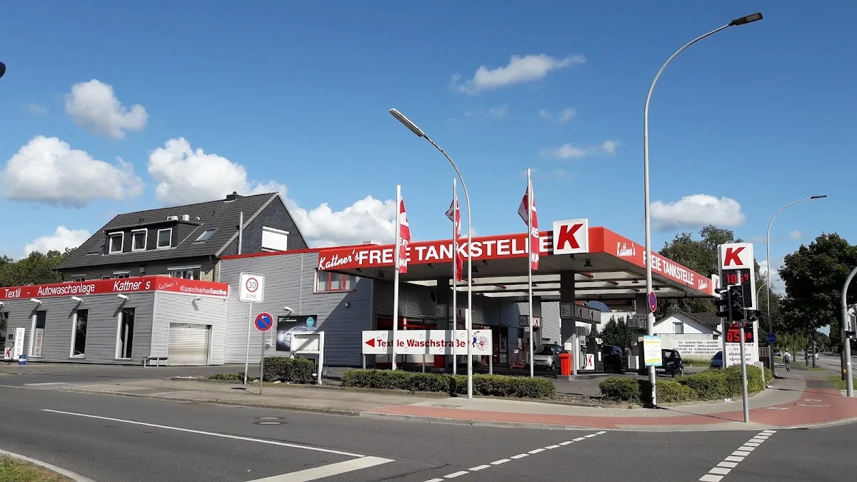 Kattner's Freie Tankstellen GmbH (Meisterwerkstatt und Waschanalage) – Außenbereich in Schenefeld, Schleswig-Holstein