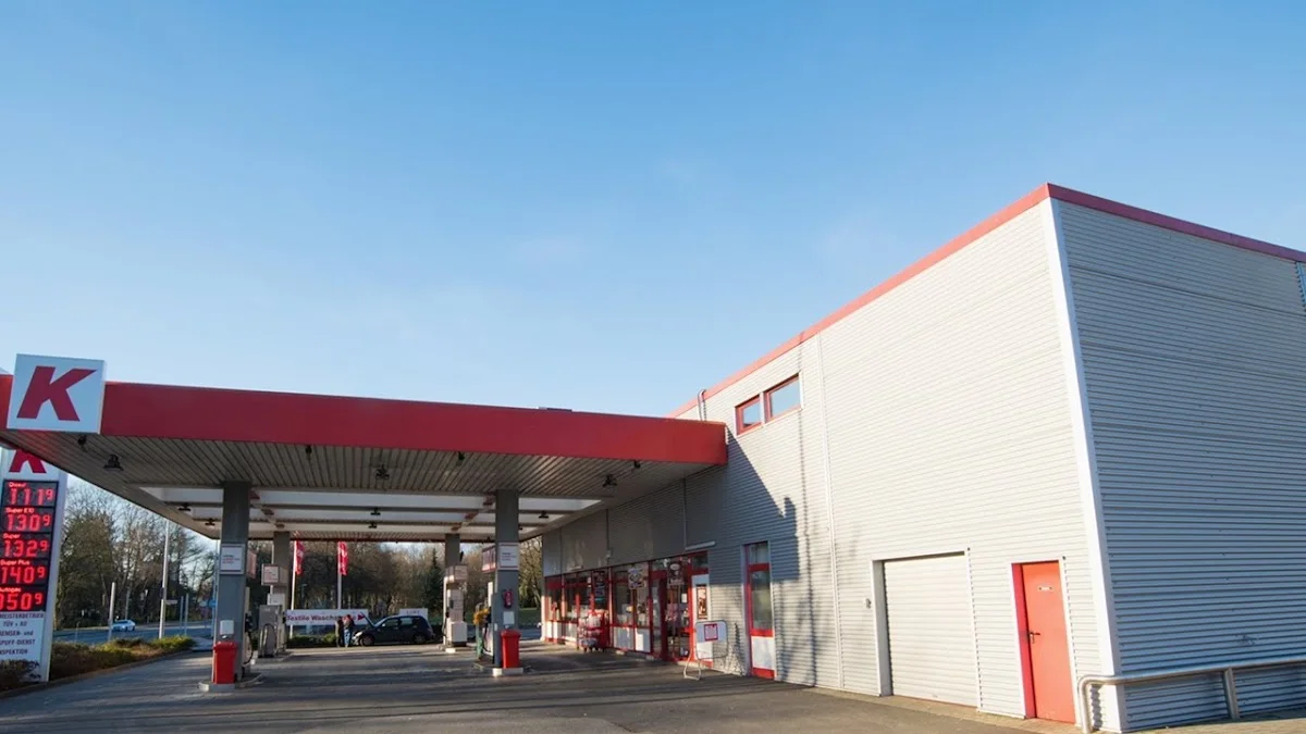 Kattner's Freie Tankstellen GmbH (Meisterwerkstatt und Waschanalage) – Vom Inhaber in Schenefeld, Schleswig-Holstein