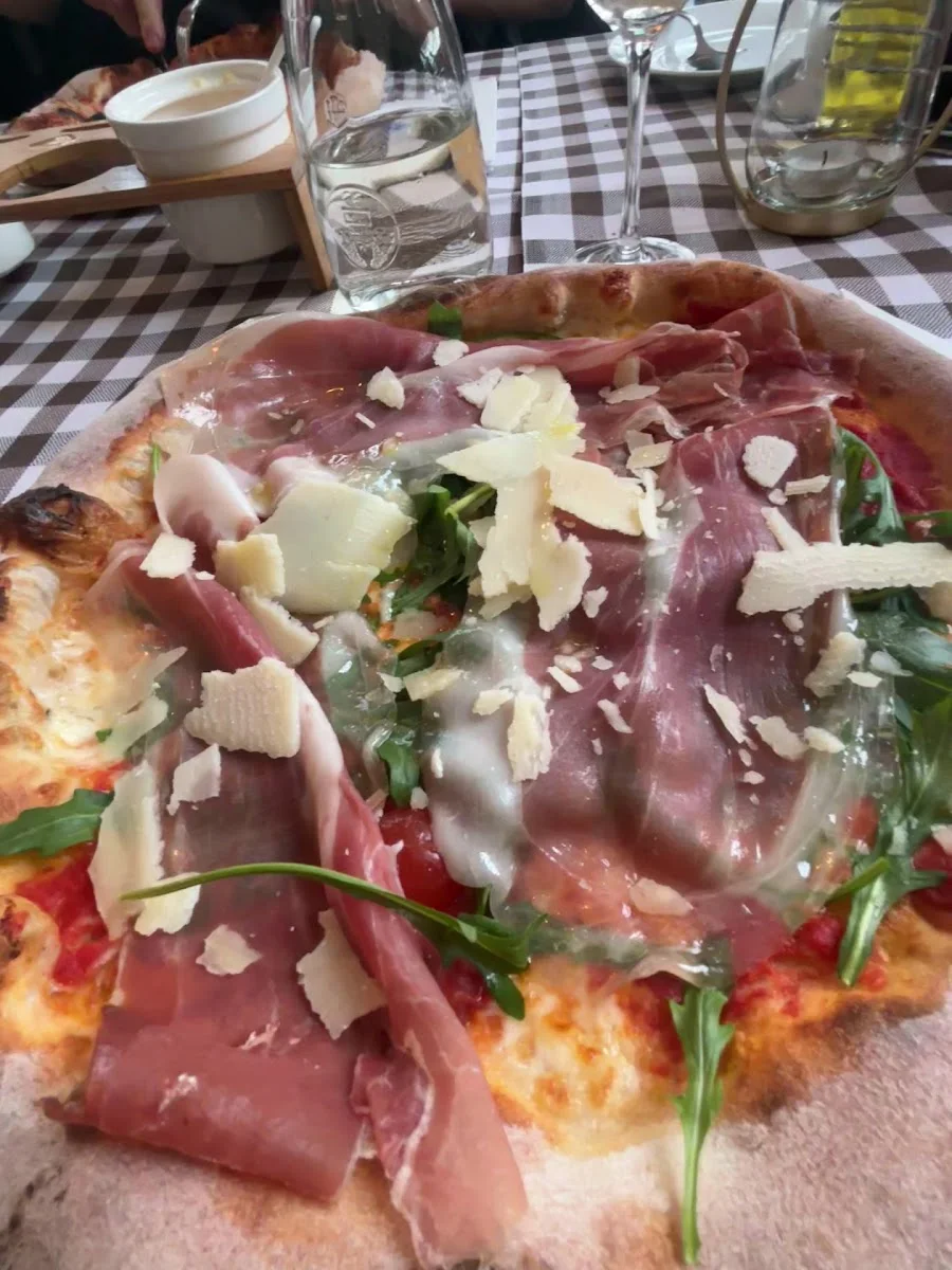 Locanda Busento Pizzeria – Restaurant in München, Bayern
