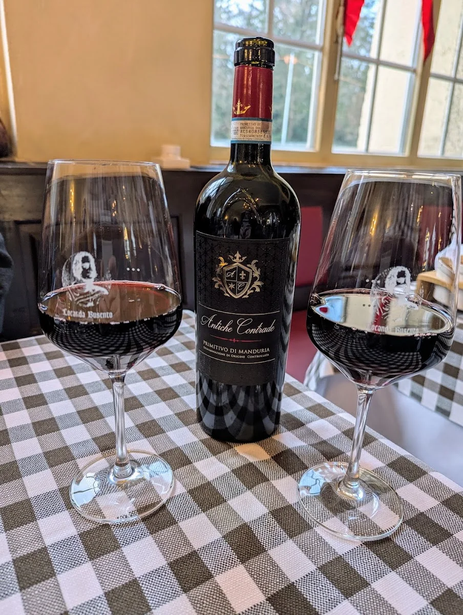 Locanda Busento Pizzeria – Wein in München, Bayern