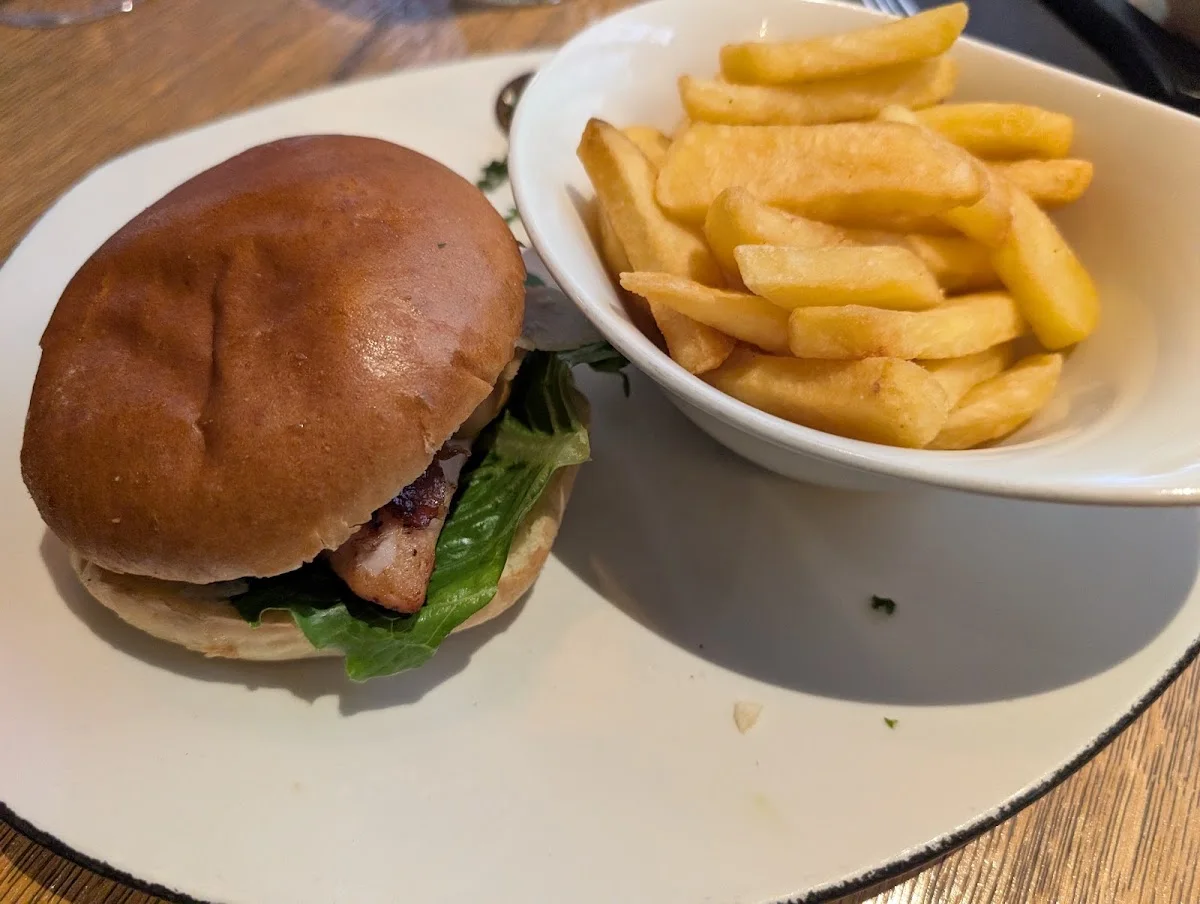 MAREDO Beef & Beer Potsdamer Platz – Steakhaus in Berlin
