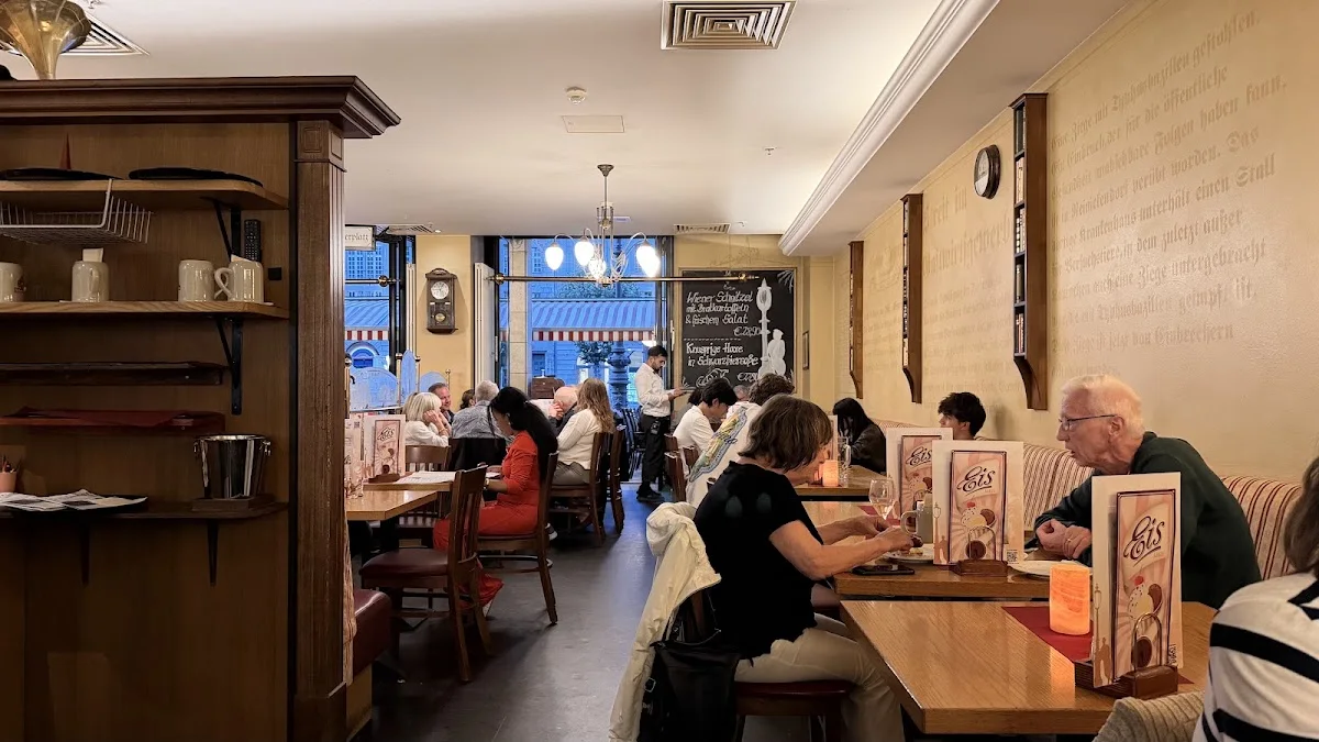 Nante-Eck | Restaurant Berlin Mitte – Atmosphäre in Berlin