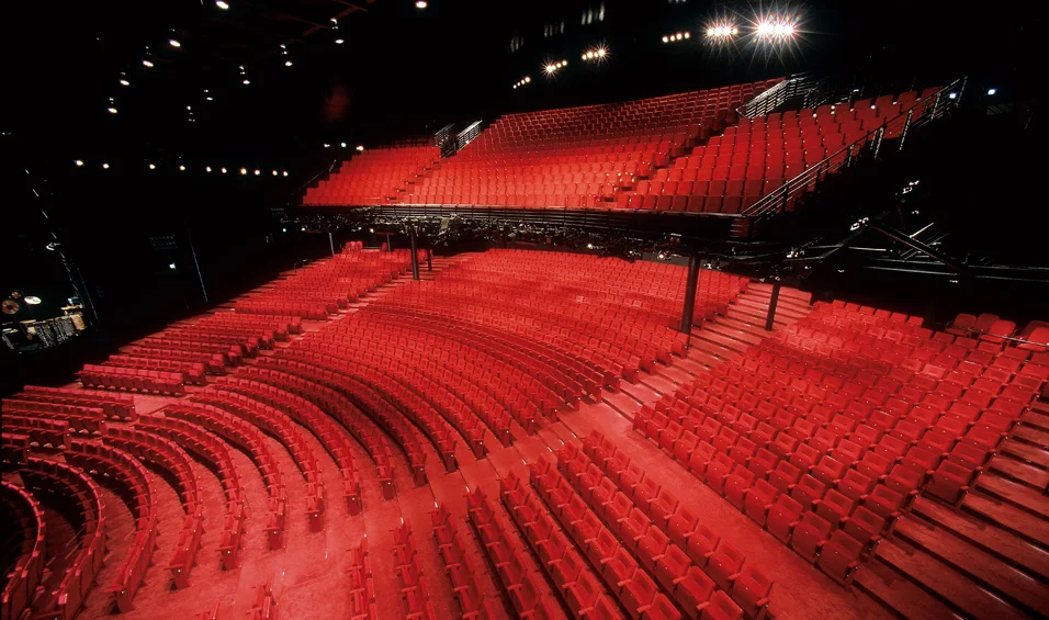 Stage Theater im Hafen – Vom Inhaber in Hamburg