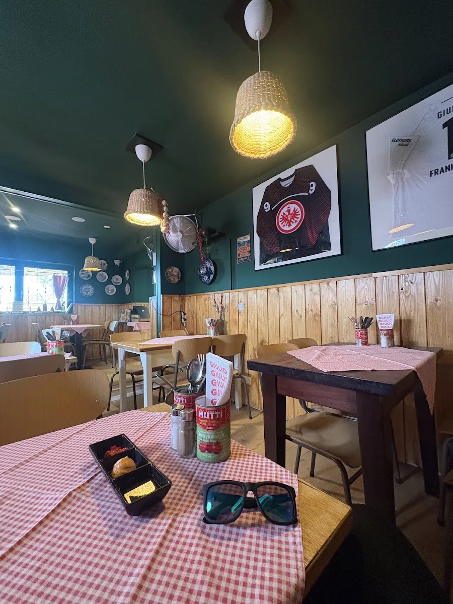 Pizzeria Giulio – Atmosphäre in Frankfurt am Main, Hessen