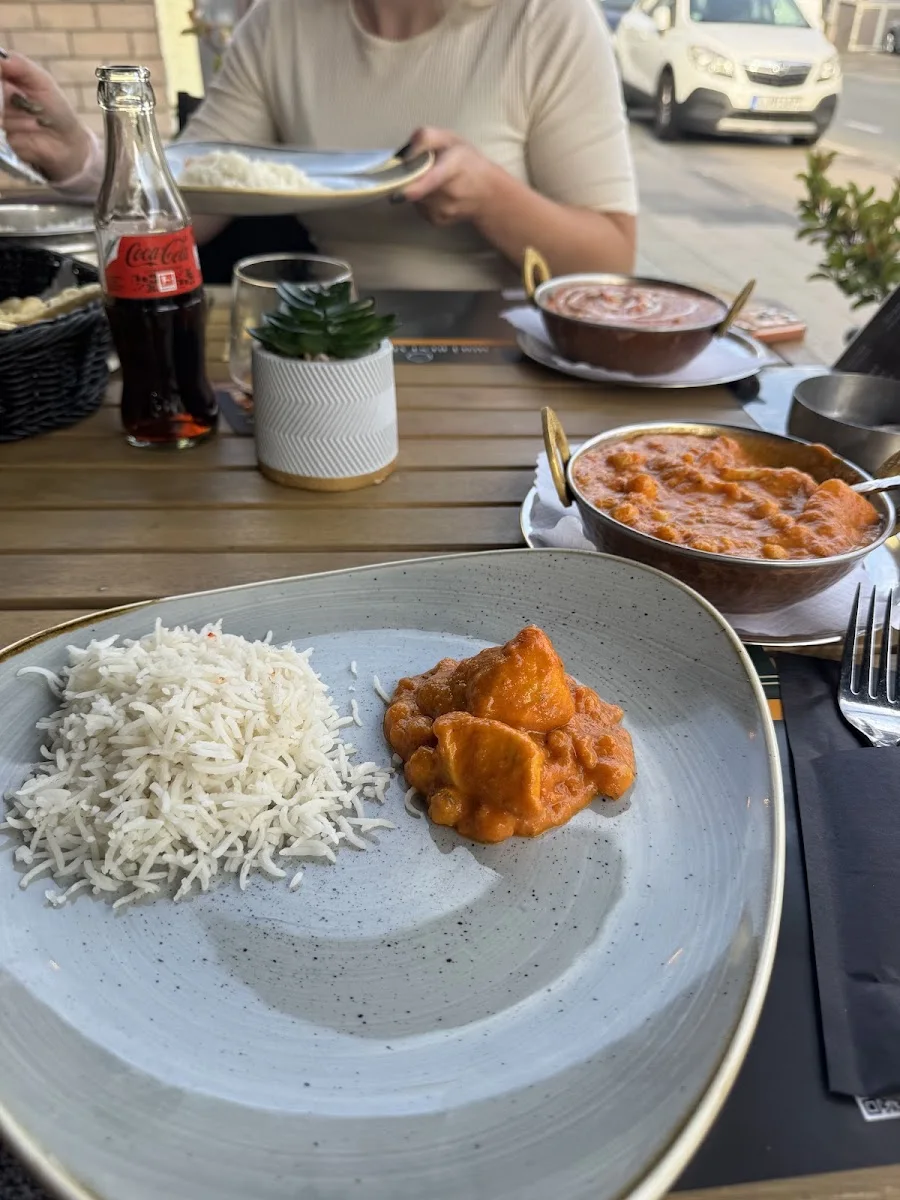 Holi Porz - Indian Restaurant & Cocktail Bar – Indisches Restaurant in Köln, Nordrhein-Westfalen
