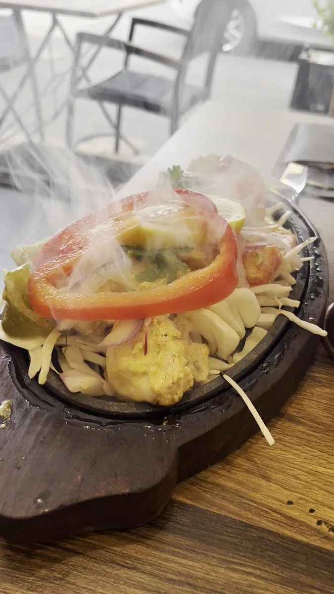 Holi Porz - Indian Restaurant & Cocktail Bar – Indisches Restaurant in Köln, Nordrhein-Westfalen
