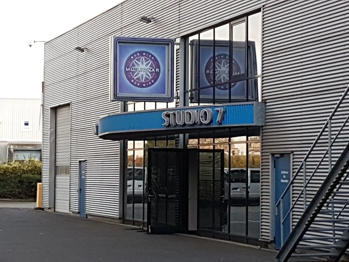 EMG Germany | Gravity Media, Hürth – Außenbereich in Hürth, Nordrhein-Westfalen