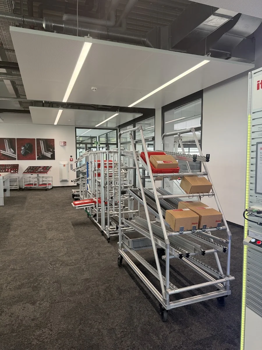 item Industrietechnik GmbH – Besucherfoto: Annika Frye in Ahrensburg, Schleswig-Holstein