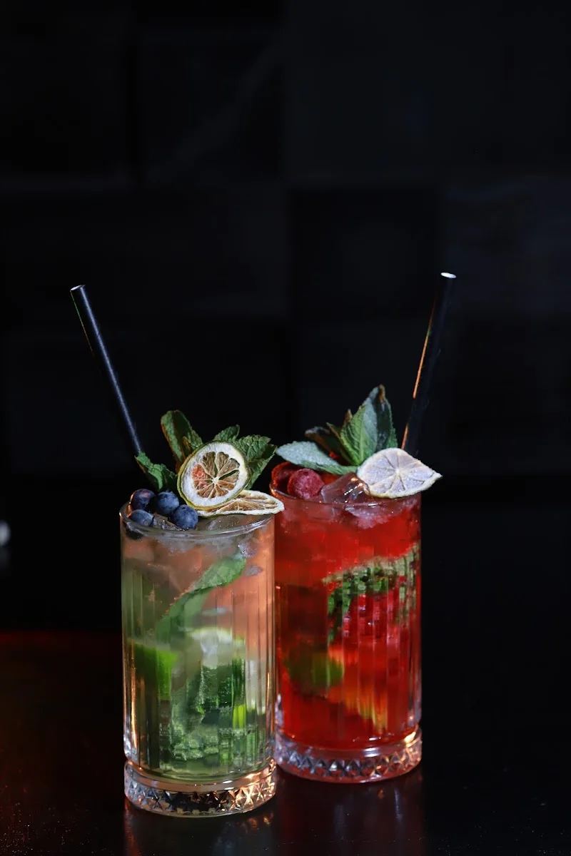Upper Grill & Bar – Essen und Trinken in Berlin
