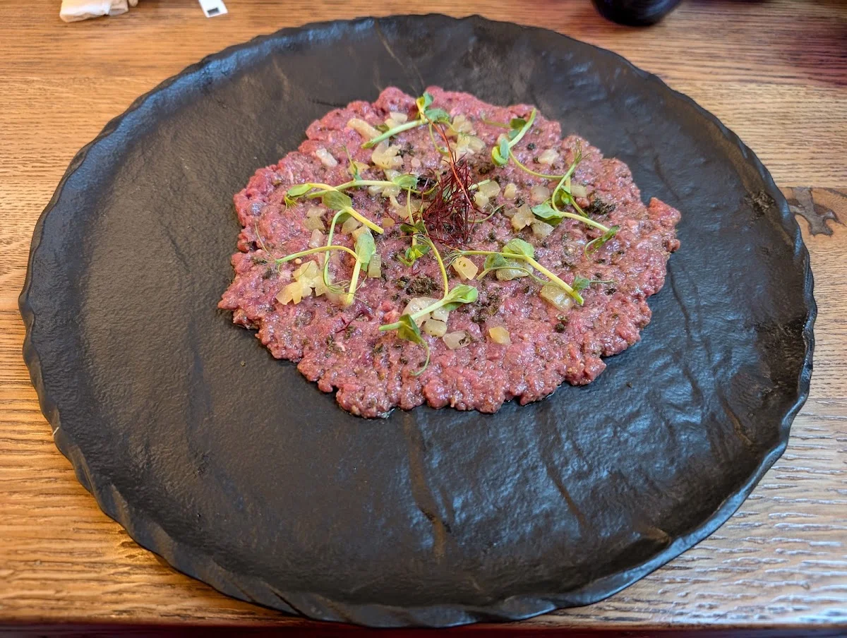 Upper Grill & Bar – Beefsteak Tatar in Berlin