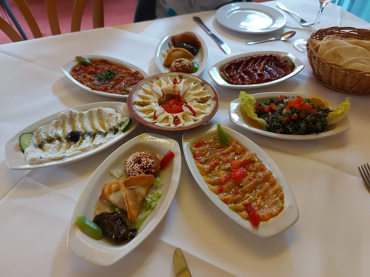 Restaurant Palmyra Wiesbaden – Mezze in Wiesbaden, Hessen
