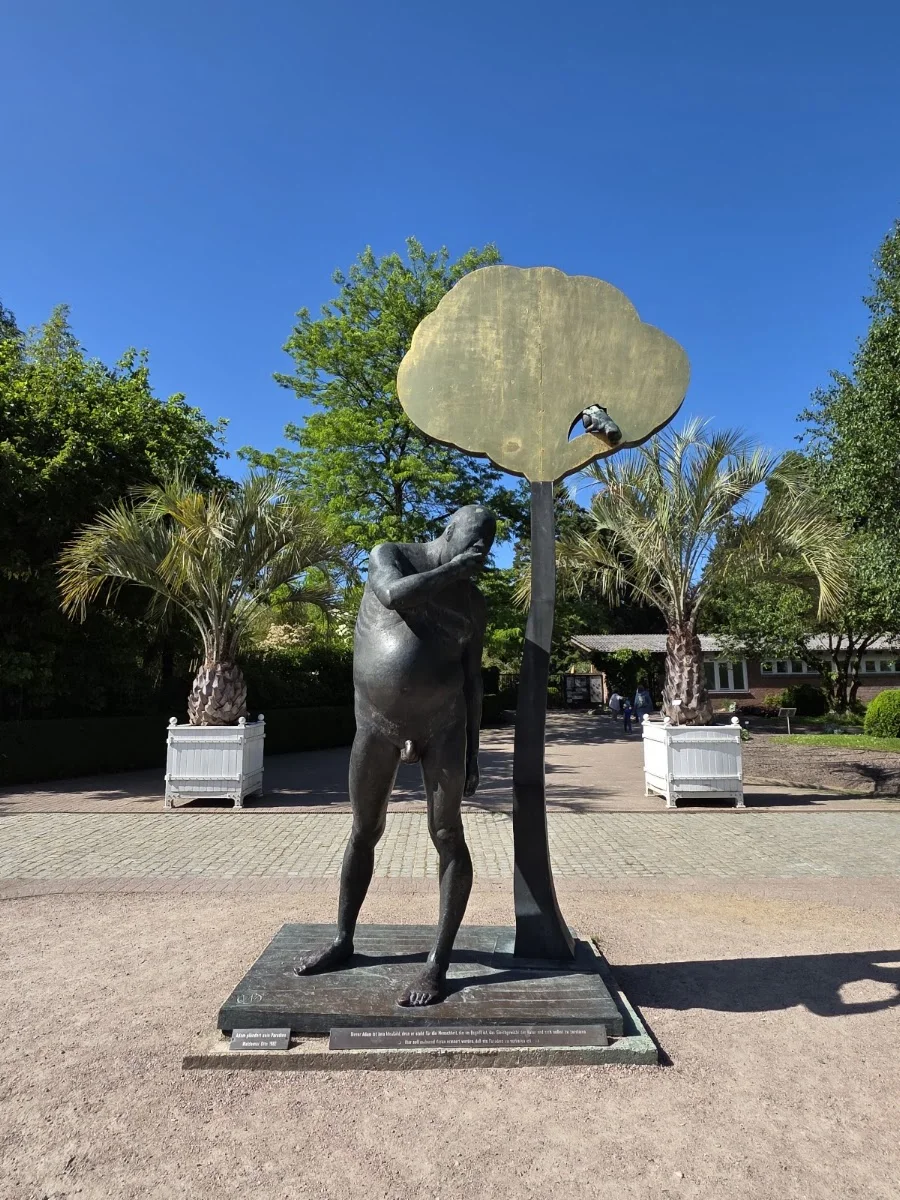 Botanischer Garten der Universität Hamburg - Loki-Schmidt-Garten – Adam - Skulptur in Hamburg