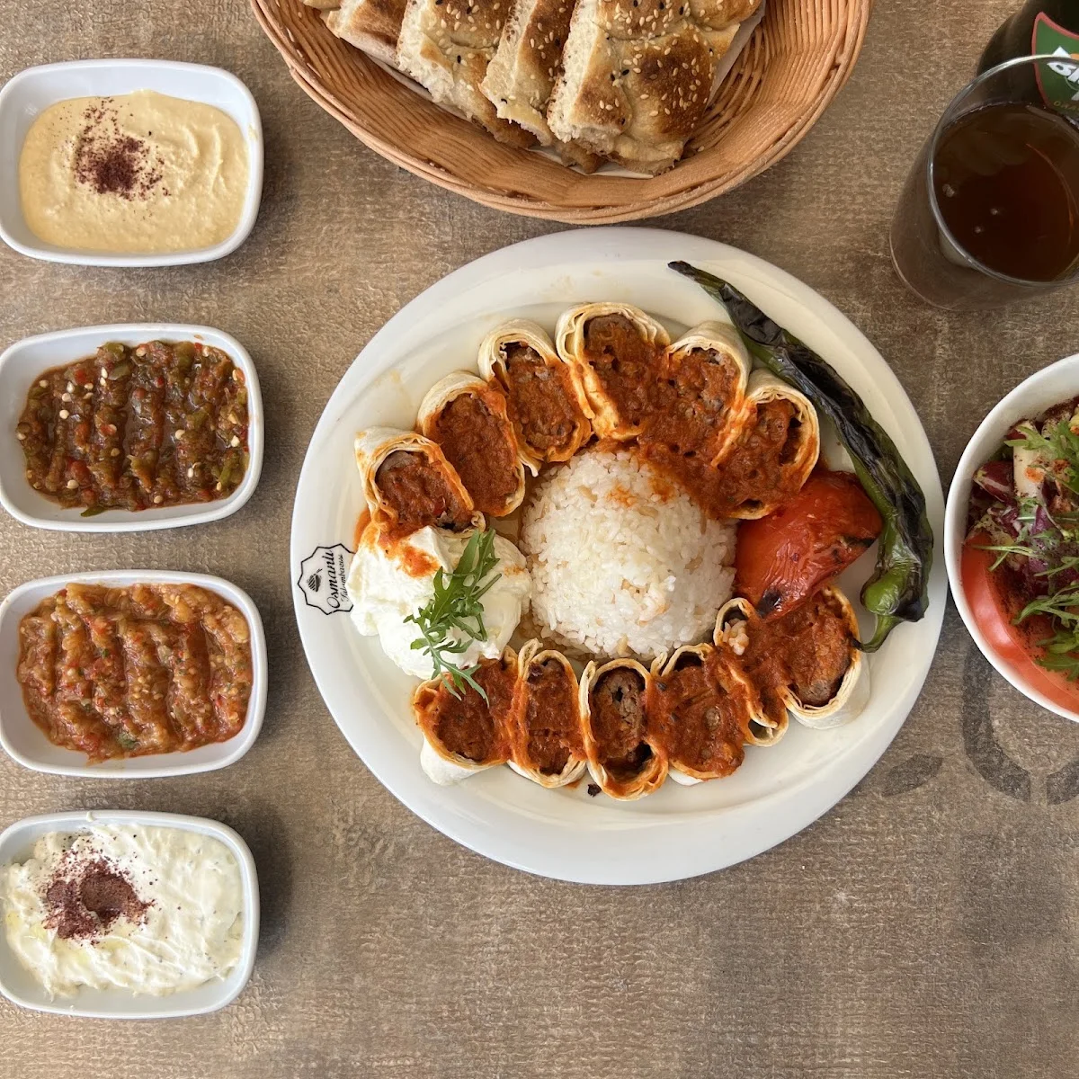 Osmanlı Tulumbacısı Cafe & Restaurant – Essen und Trinken in Stuttgart Zuffenhausen, Baden-Württemberg