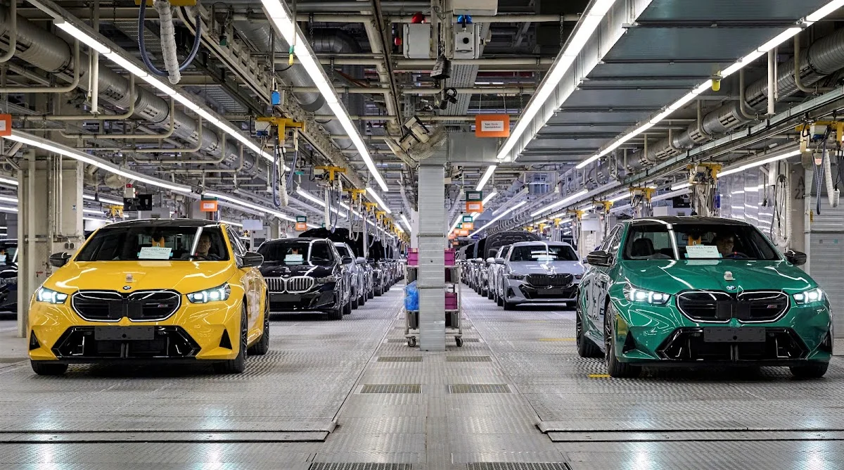 BMW Group Werk Dingolfing – Vom Inhaber in Dingolfing, Bayern