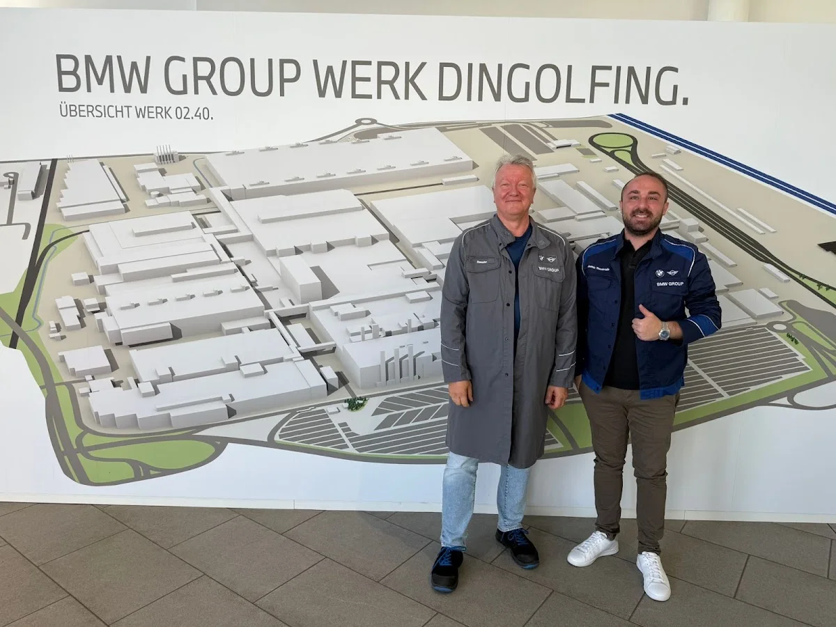 BMW Group Werk Dingolfing – Besucherfoto: Axel Nordbadener in Dingolfing, Bayern