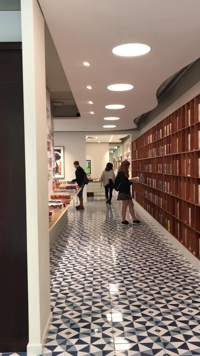 TASCHEN Store Berlin – Buchhandlung in Berlin