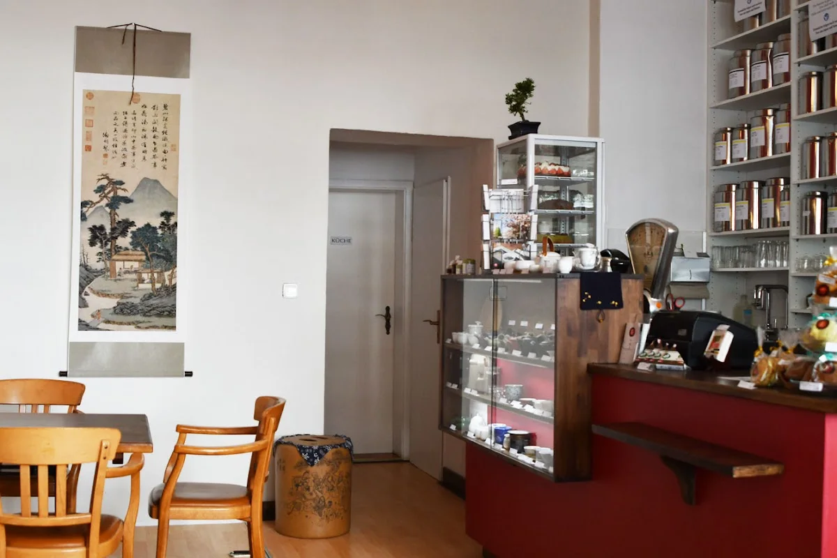 "make tea not war" - Teehandel, Teehaus, Tea shop, tea house, お茶屋 – Atmosphäre in Berlin