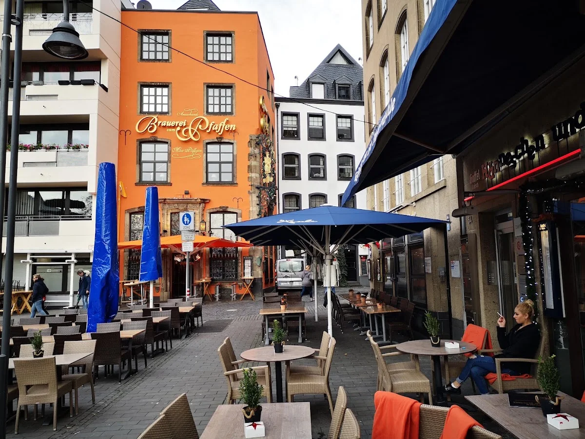 XII Apostel Köln – Atmosphäre in Köln, Nordrhein-Westfalen