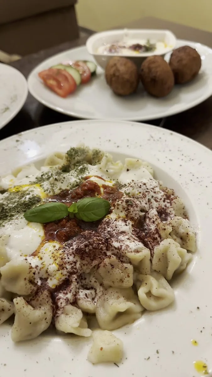 Yöre Gözleme & Mantı Evi – Frühstückslokal in Berlin