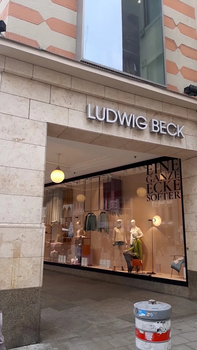 LUDWIG BECK - Kaufhaus der Sinne – Bekleidungsgeschäft in München, Bayern