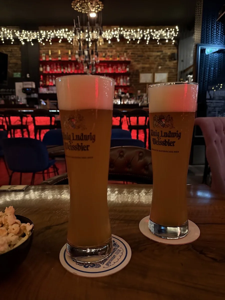 Nekos Café Bar – Bier in Frankfurt am Main, Hessen