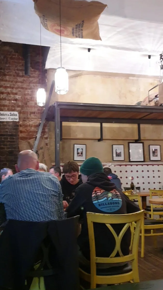 Jawed´s Remise – Atmosphäre in Lübeck, Schleswig-Holstein