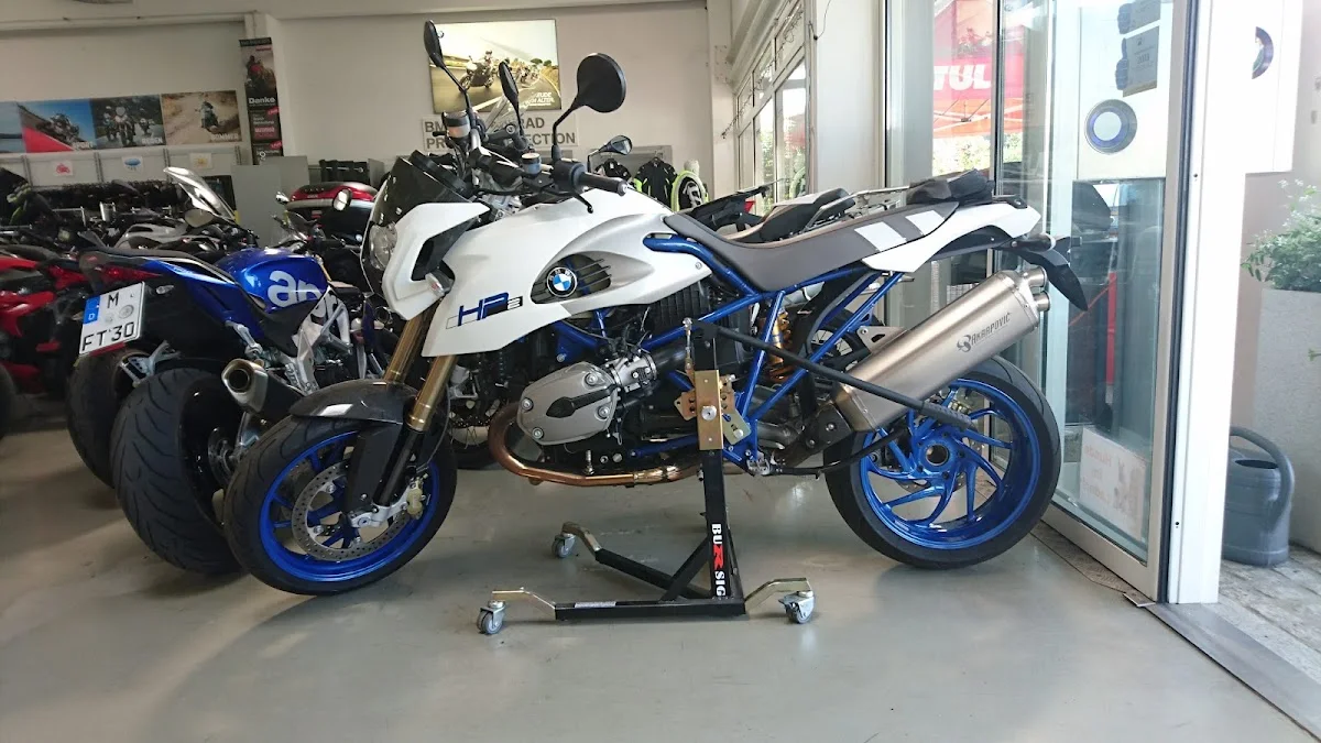 Tommy Wagner Motorrad GmbH in München – Innenansichten in Gräfelfing, Bayern
