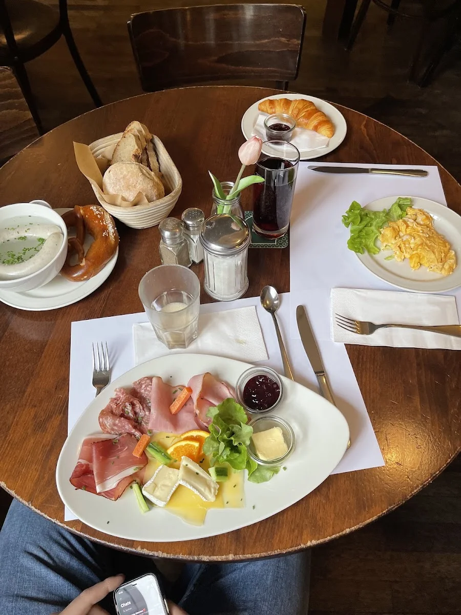 AMADEUS Restaurant & Bar – Saft in Stuttgart, Baden-Württemberg