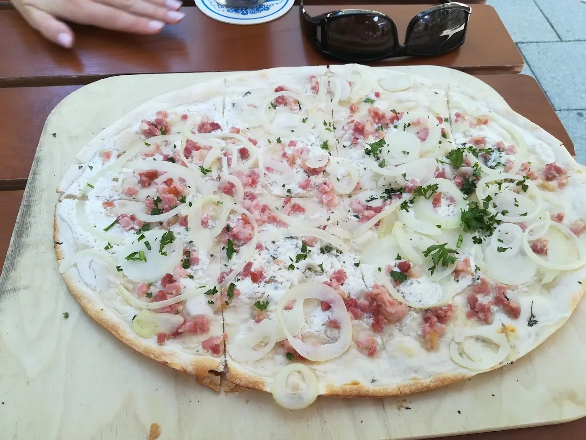 Augustiner Bürgerheim – Flammkuchen in München, Bayern