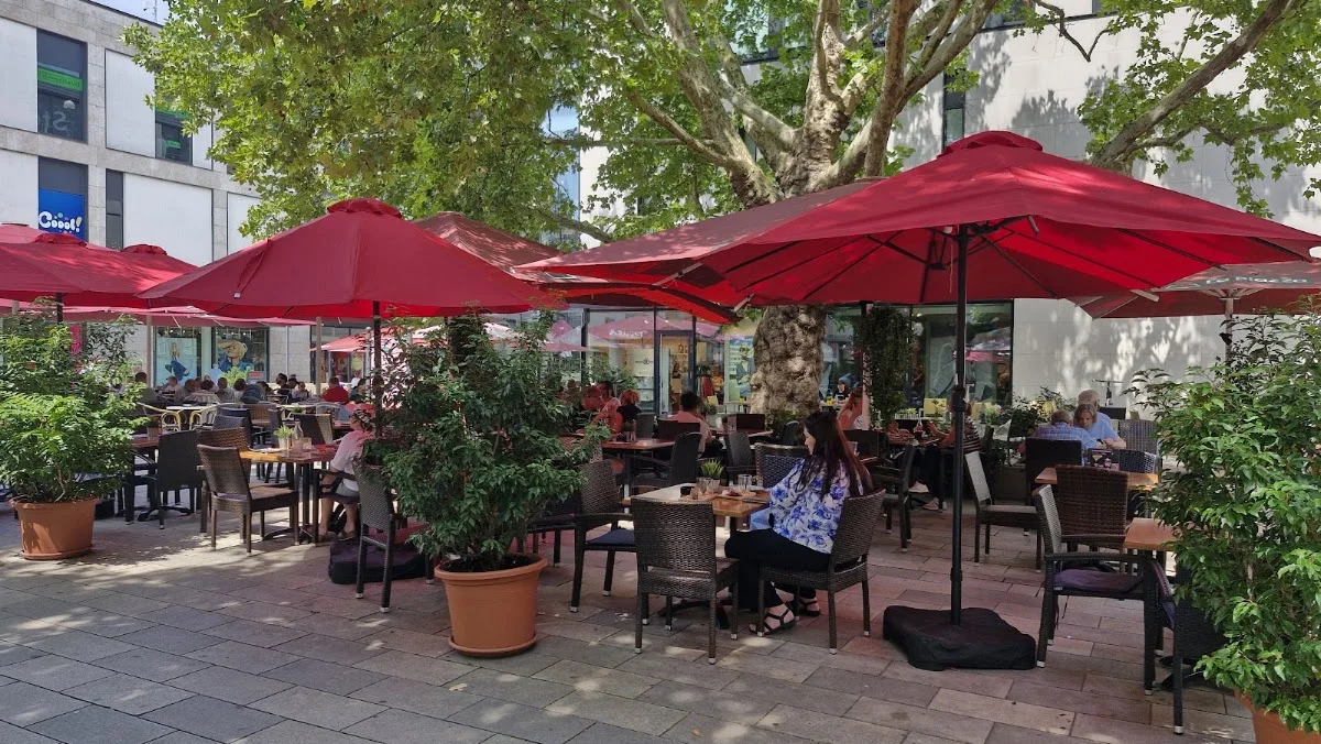 La Piazza - Hanau - Pizza & Café – Atmosphäre in Hanau, Hessen